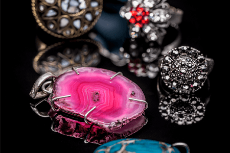 Antique Brooches & Cameos buying service - The Gold Company